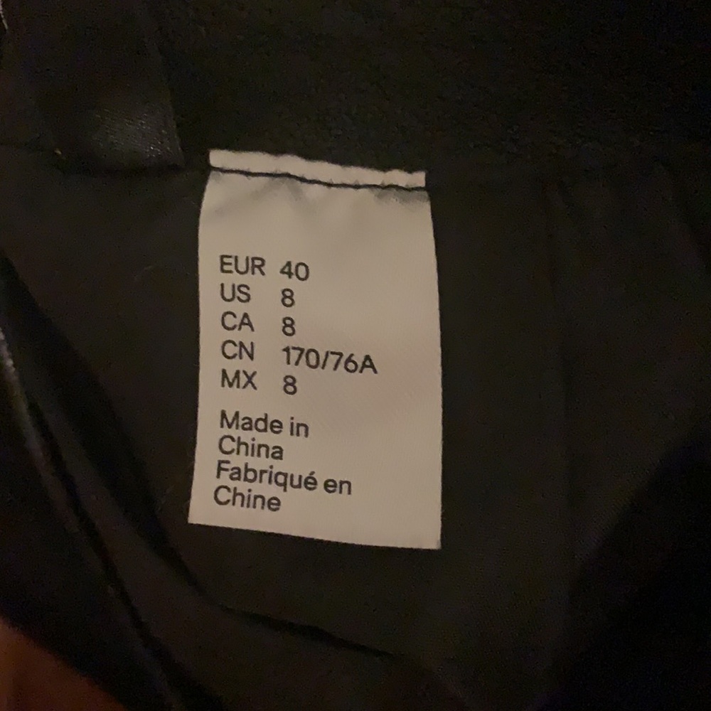 H&M size us 8 eur 40 black leather skirt - Picture 4 of 4
